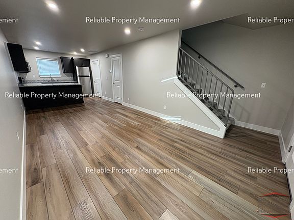 4th image of 379 Jeremy Ln #379