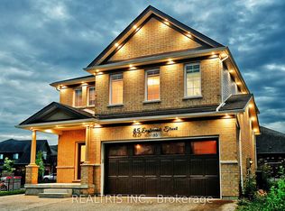 85 Eaglecrest St, Kitchener, ON N2K 0C7