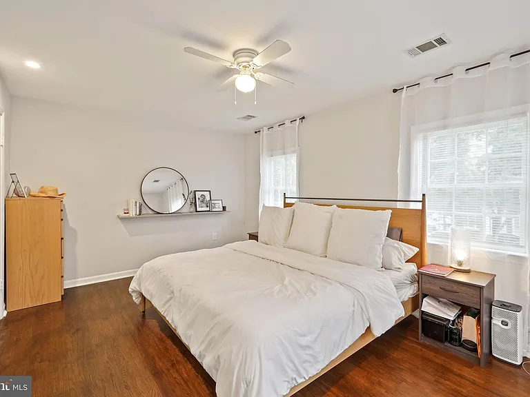 1020 Powhatan St — Photo 27