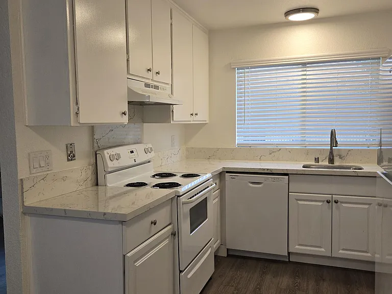 8832 Olive Ln #8 — Photo 8