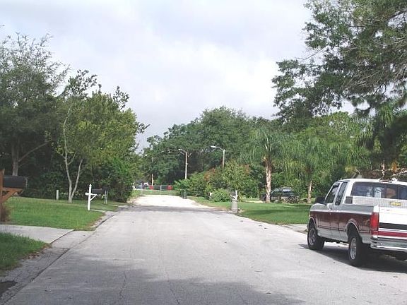 3rd image of 1103 Carlson Dr