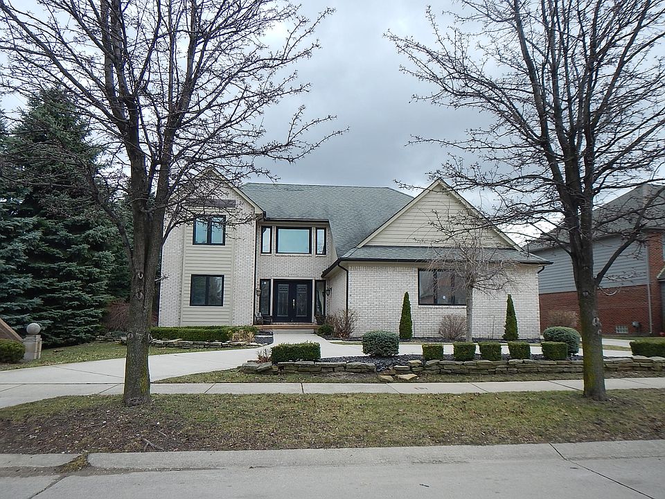 1st image of 48900 Villa Dioro Cir
