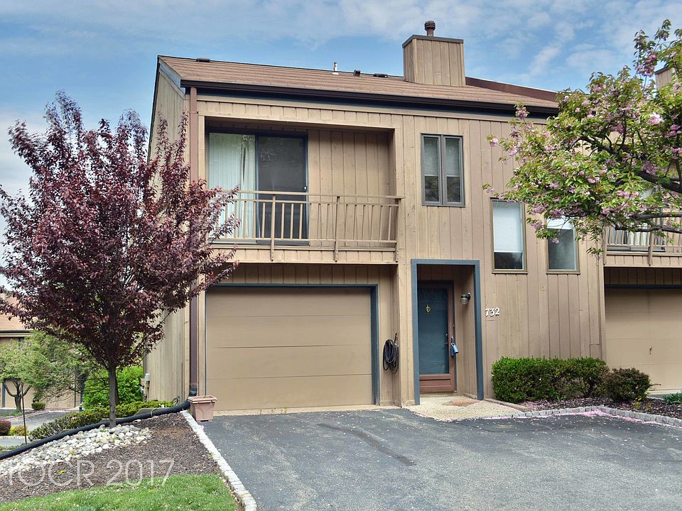 1st image of 732 Stephanie Dr