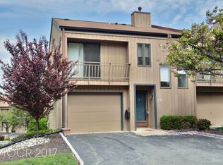 732 Stephanie Dr, North Caldwell, NJ 07006
