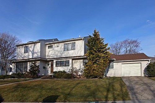 1st image of 461 Cedar Ln