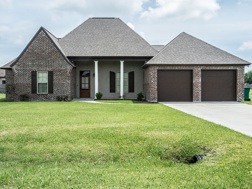 1st image of 1006 Grand Ln