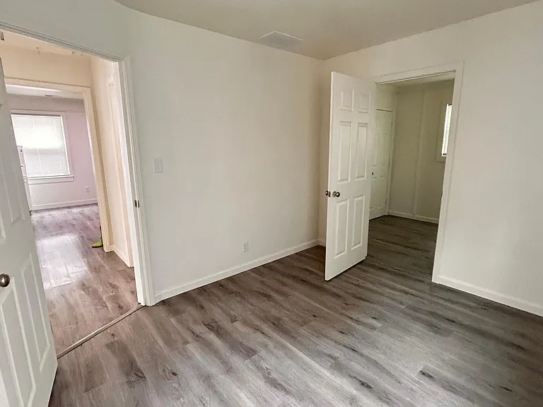 1605 Earl Ave — Photo 26