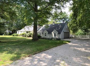 18 Armstrong Ln, Riverside, CT 06878