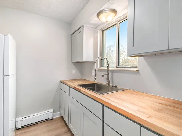 315 Smith St, Crystal, MI