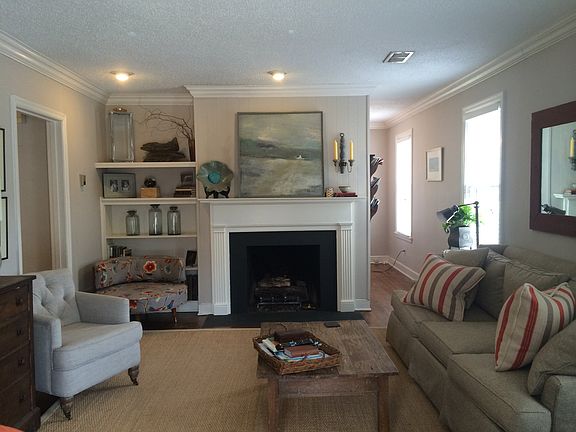 3rd image of 3632 Charleswood Ave