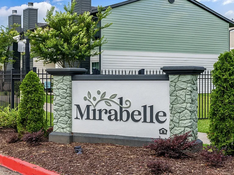 Mirabelle Apartments — Photo 25