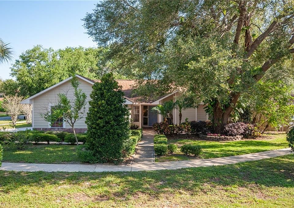 1st image of 115 Donna Cir