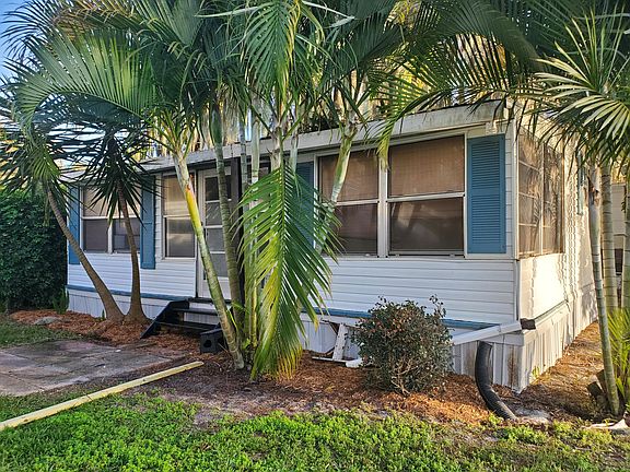 3rd image of 2900 SE 28th St #E
