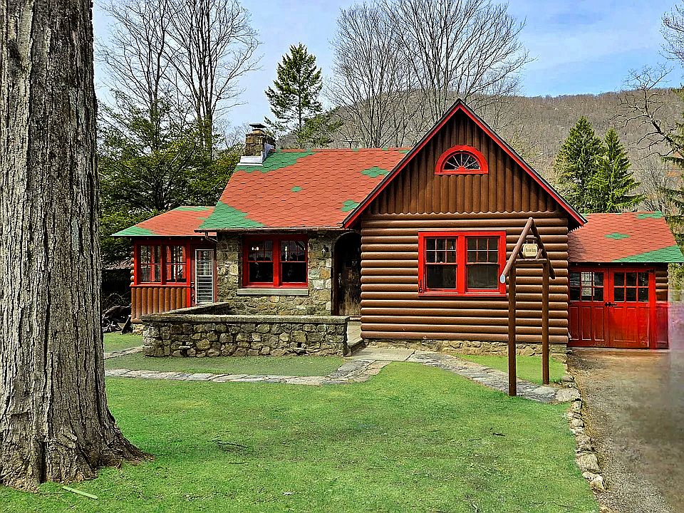 Locust Lodge