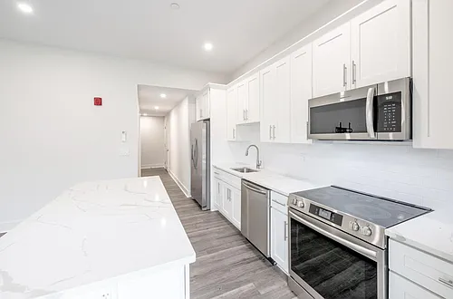 34 Knight St #106 Photo 1