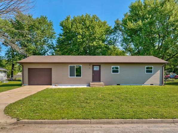 321 W Cofield Street, Aurora, MO 65605