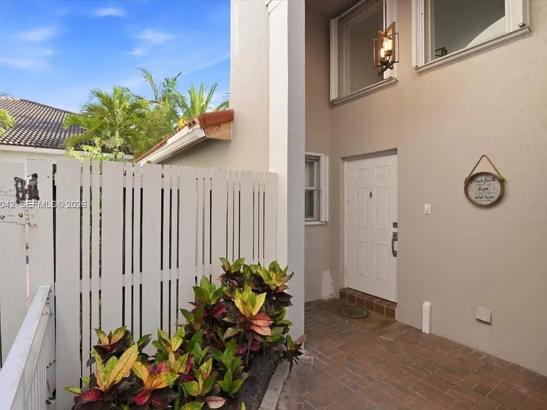 1135 Oysterwood St — Photo 8