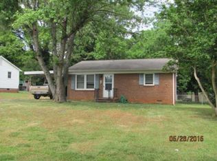 203 Gaddis Dr, Mount Holly, NC 28120