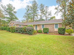 110 Sandtrap Rd, Summerville, SC 29483