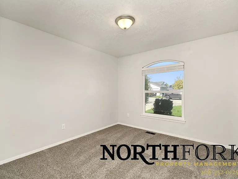599 N Brownfield Way — Photo 10