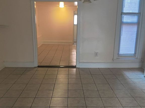 4th image of 232 N 59th St
