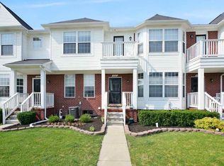 29281 Classic Dr, Chesterfield, MI 48051