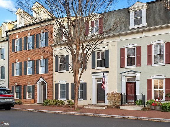 2nd image of 1815 Potomac Greens Dr