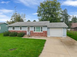 823 S East St, Caledonia, MN 55921