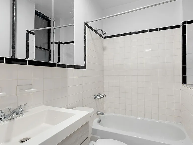 144 W 109th St #3R — Photo 4