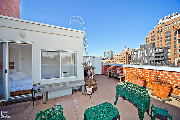 Rented by Brown Harris Stevens | media 30