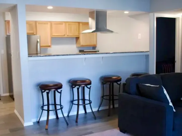 1010 West Springfield Avenue - Bailey 4BR