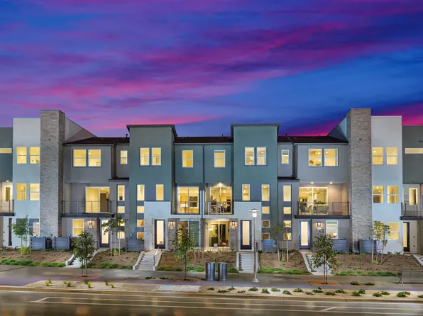 667 Fahrenheit Dr, San Marcos, CA 92078