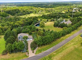 5668 94th Ave N, Loretto, MN 55357