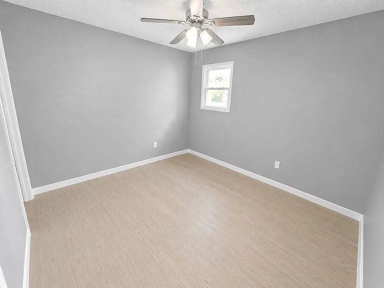 227 Live Oak Ln — Photo 17