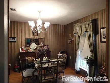 5th image of 109 Augusta St