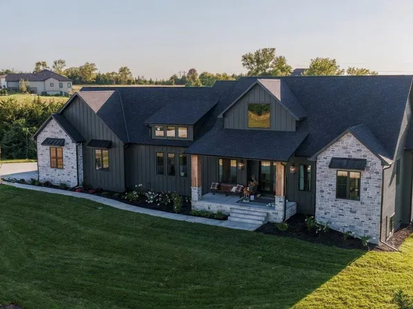 6535 Mill Rd, Lincoln, NE 68517
