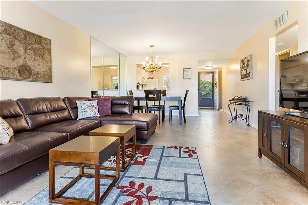 2 bed, 2.0 bath, 1135 sqft, $4,800 — Photo 3