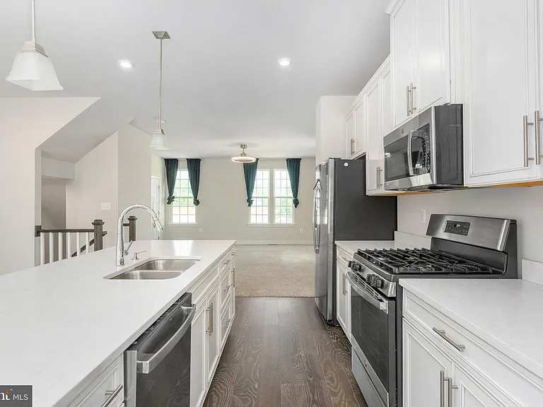 1000 Alum Spring Rd — Photo 12