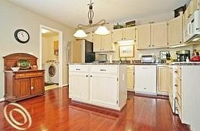 3rd image of 2874 Lochmoor Blvd #15