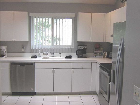 3rd image of 12 Barnfield Pl