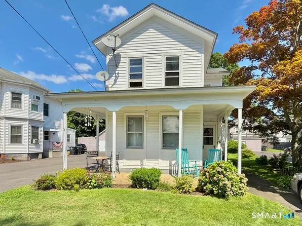 25 Center St, Milford, CT 06460