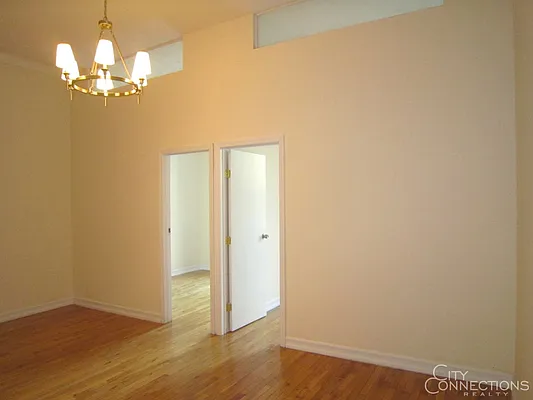 Rented by City Connections Realty | media 27