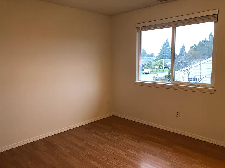 4225 Mahrt Ave SE — Photo 12