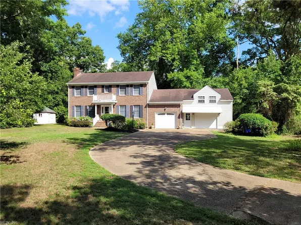 8228 Harlan Dr, Suffolk, VA 23436