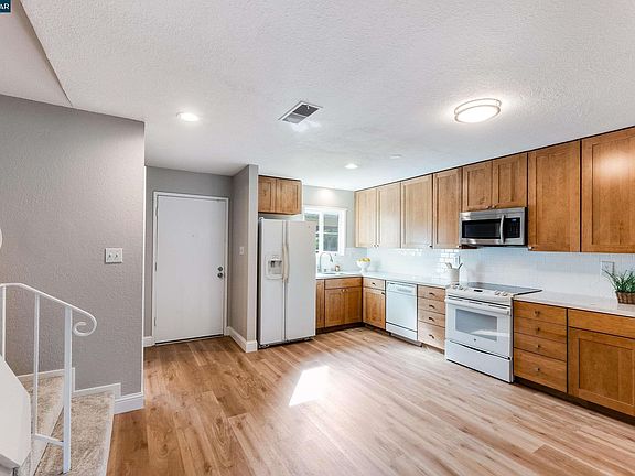 2nd image of 394 Ilo Ln APT 605