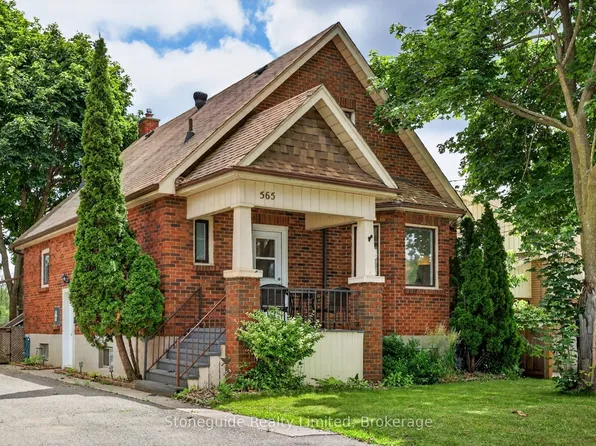 565 Riverside Dr, Peterborough, ON K9J 3Y9
