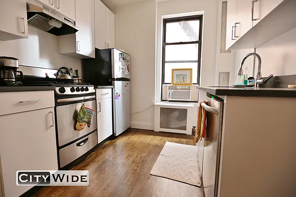 Rented by City Wide Apartments | media 13