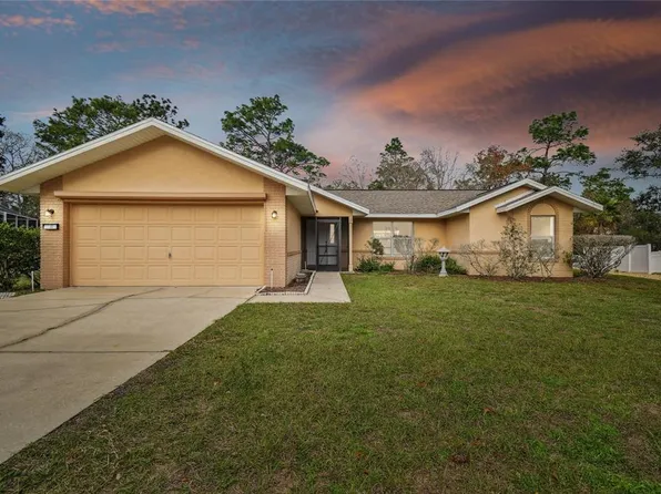 11 Carnation Ct E, Homosassa, FL 34446