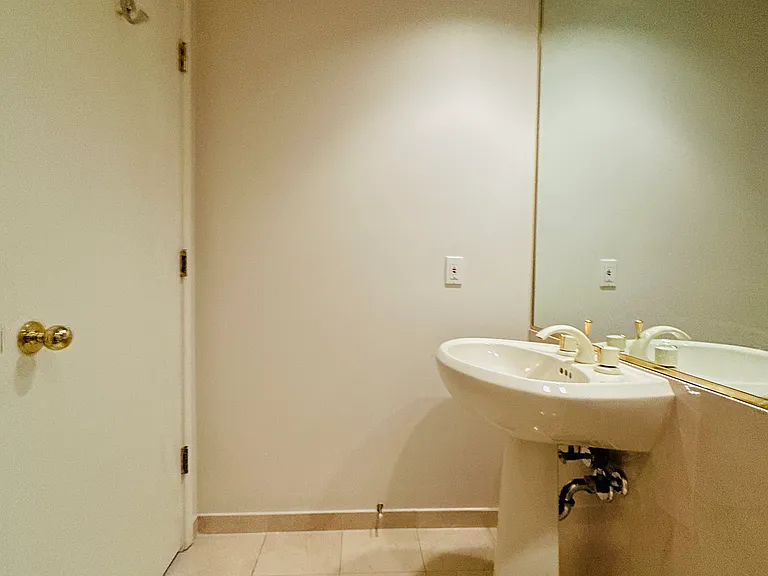 1590 W 8th Ave #1603 — Photo 37