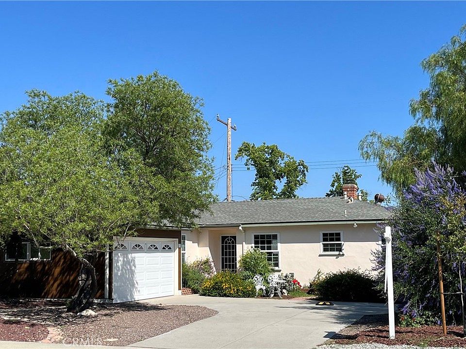 1st image of 418 Saint Augustine Ave